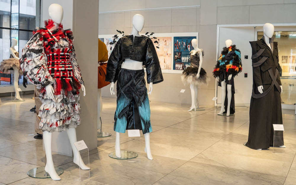 アート・デザイン・音楽 THE NEW BOUTIQUE FASHION AND DESIGN Fashion Design AAS Show Explores the Art of Music – FIT Newsroom