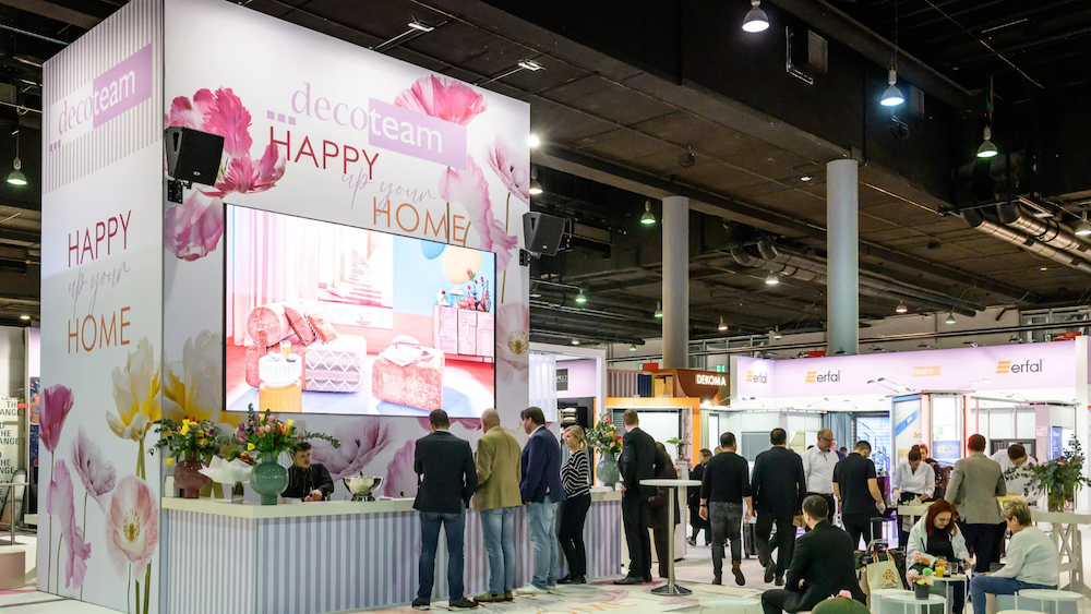 attendees of Heimtextil trade show visiting vendors